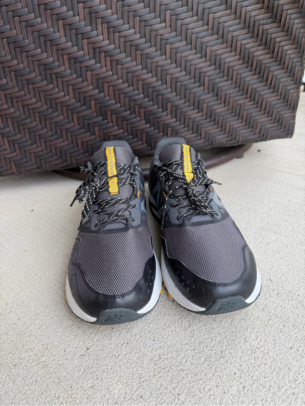 New Balance 410v8 Trail Running Shoes Mens Size 11.5 4E Wide Grey/Black MT410LG8 - Picture 6 of 9